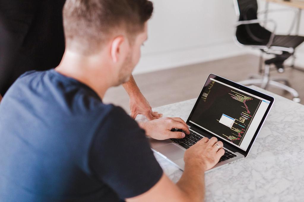 lamezau team collaborating in modern office